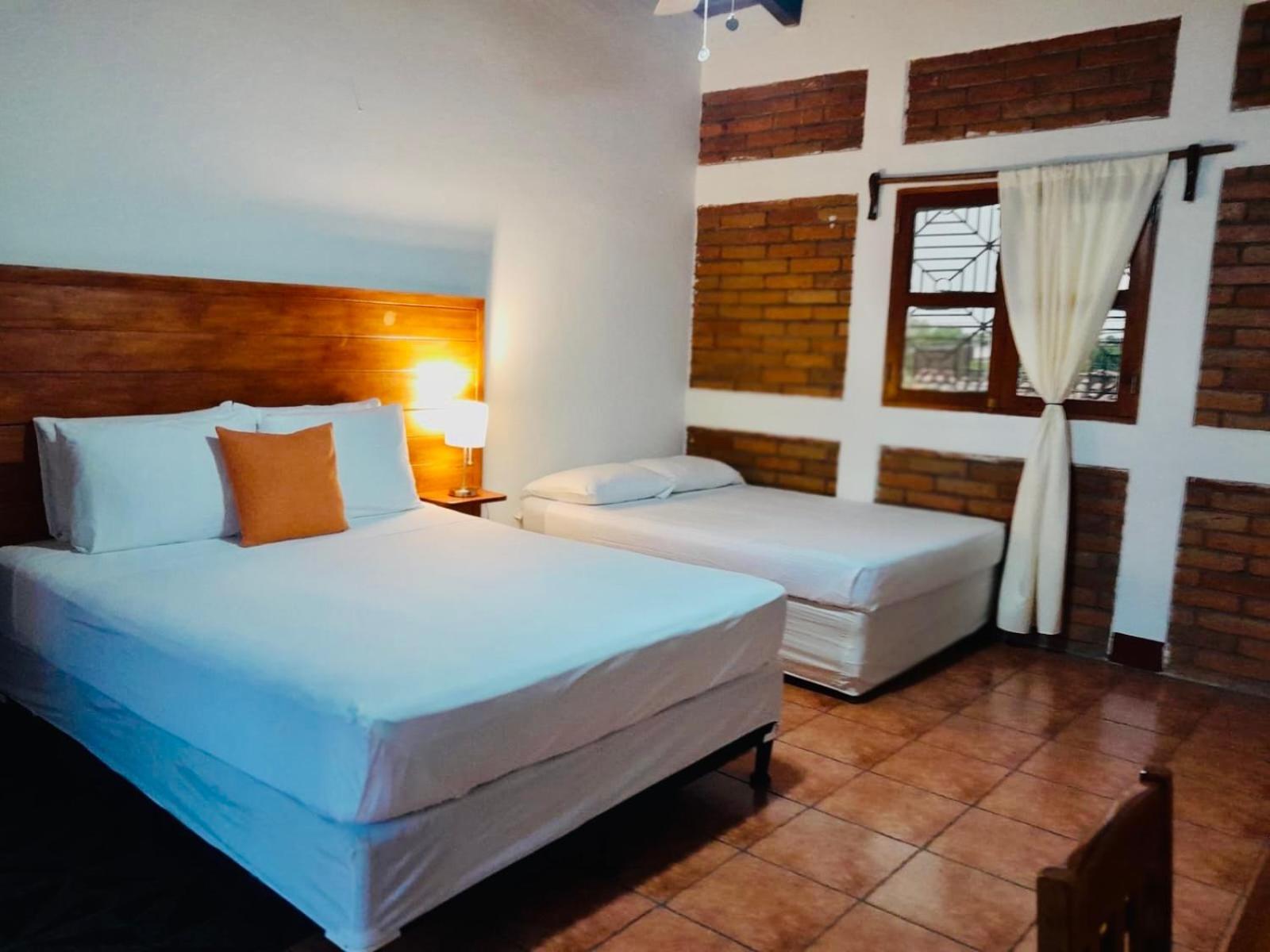 Al Sole Guesthouse León Extérieur photo